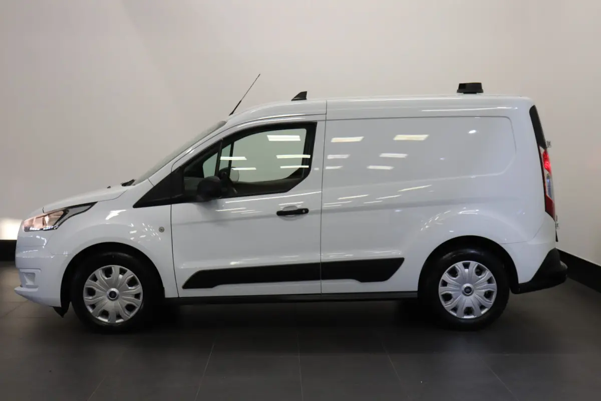 1.5 EcoBlue EURO 6 - Airco - Navi - Trekhaak - €9.900,- Excl.