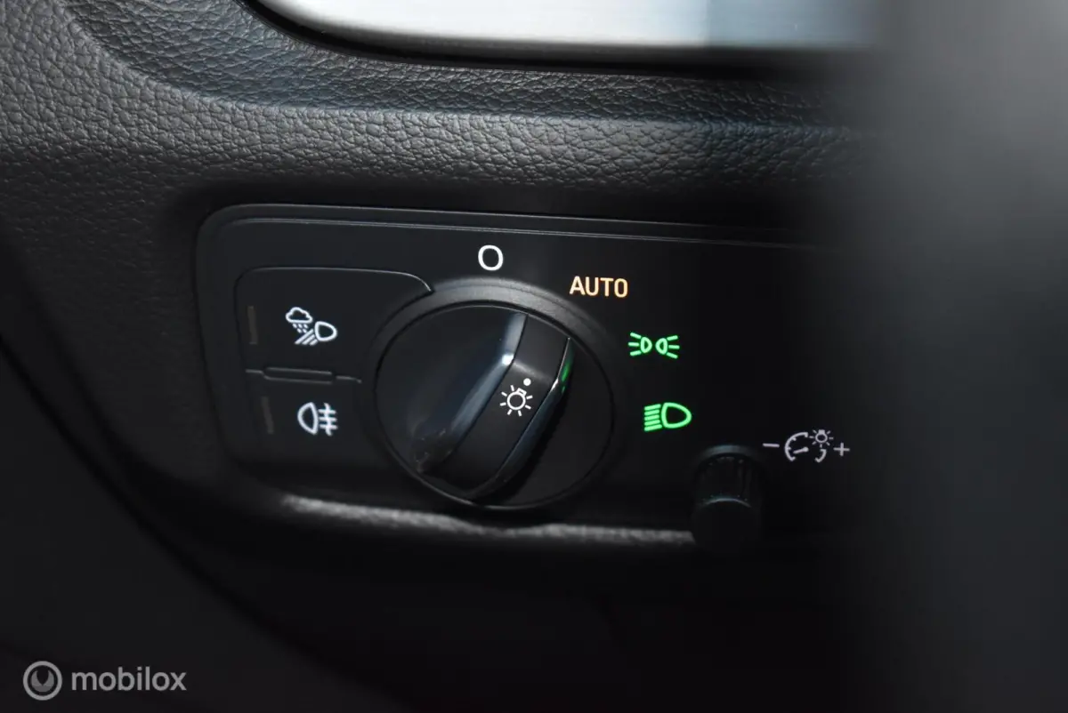 2.0 TFSI quattro S-Line Pano Virtual Leder/Alcantara Stoelverwarming 18" LMV Zeer mooi!