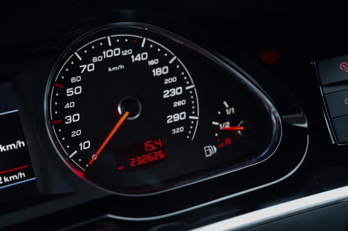 5.0 TFSI RS 6 | 100% onderhouden | Youngtimer | Sport uitlaat | TOP conditie | Cruise control | Luxe Leder |