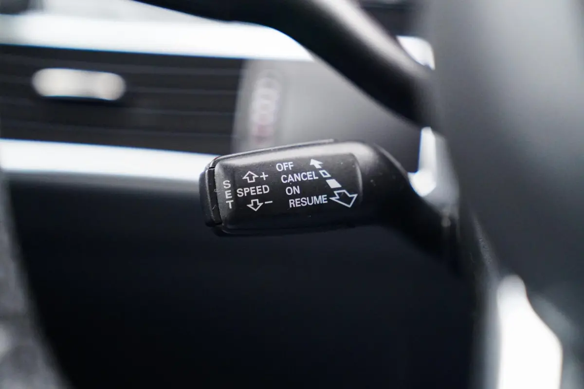 5.0 TFSI RS 6 | 100% onderhouden | Youngtimer | Sport uitlaat | TOP conditie | Cruise control | Luxe Leder |