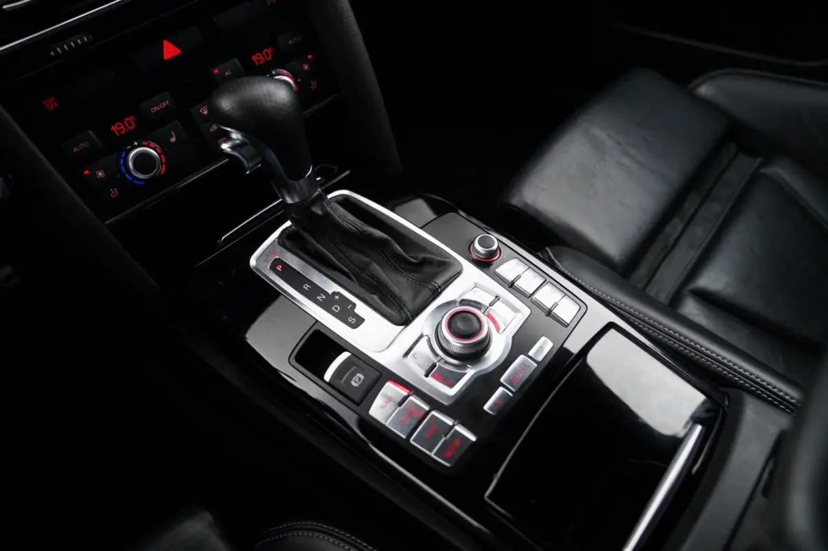 5.0 TFSI RS 6 | 100% onderhouden | Youngtimer | Sport uitlaat | TOP conditie | Cruise control | Luxe Leder |