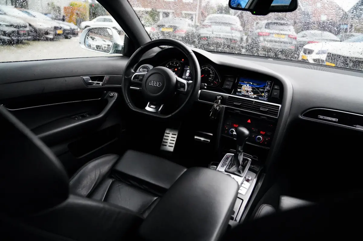 5.0 TFSI RS 6 | 100% onderhouden | Youngtimer | Sport uitlaat | TOP conditie | Cruise control | Luxe Leder |