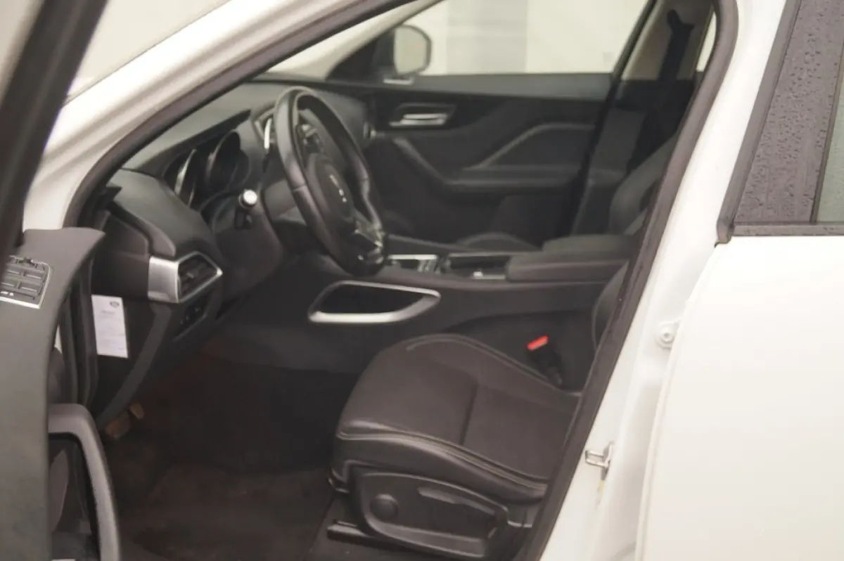 2.0d 180pk Automaat AWD R-Sport Business Pack