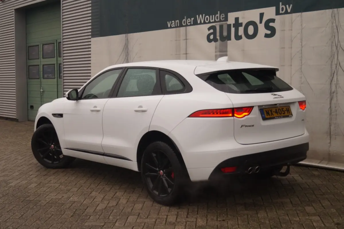 2.0d 180pk Automaat AWD R-Sport Business Pack