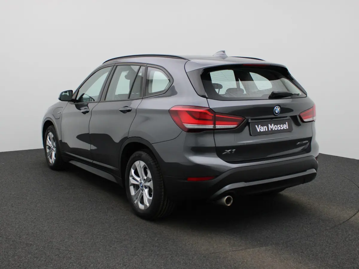 xDrive25e Executive | Automaat | Camera | Navigatie | Climate Control |