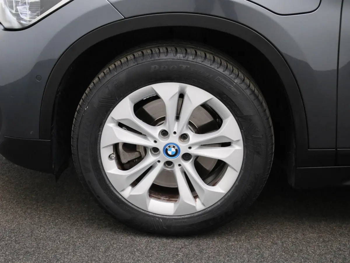 xDrive25e Executive | Automaat | Camera | Navigatie | Climate Control |