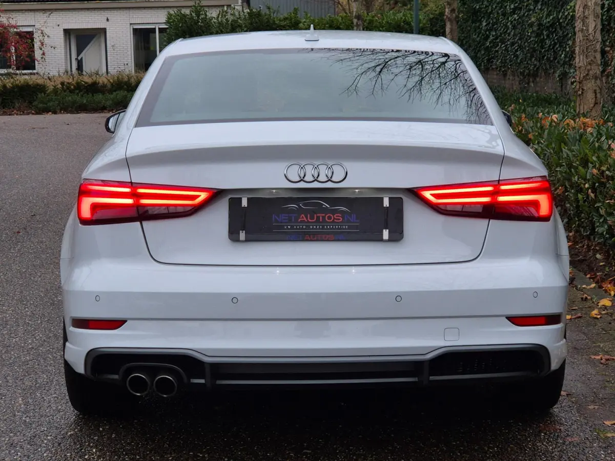 3x 1e eig. S Line Edition Massage Android CarPlay Apple Virtual dash Adaptieve Cruise Line Assist Navi NAP 1.5 TFSI Sport