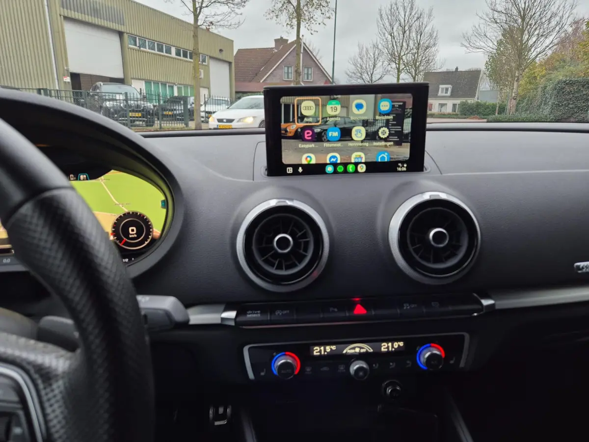 3x 1e eig. S Line Edition Massage Android CarPlay Apple Virtual dash Adaptieve Cruise Line Assist Navi NAP 1.5 TFSI Sport