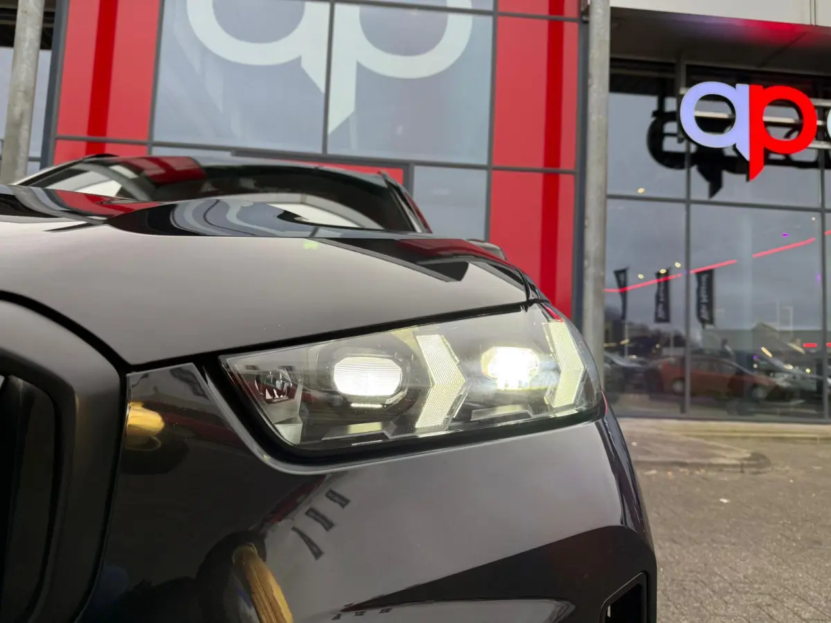 XDrive50e Launch Edition M-Pakket