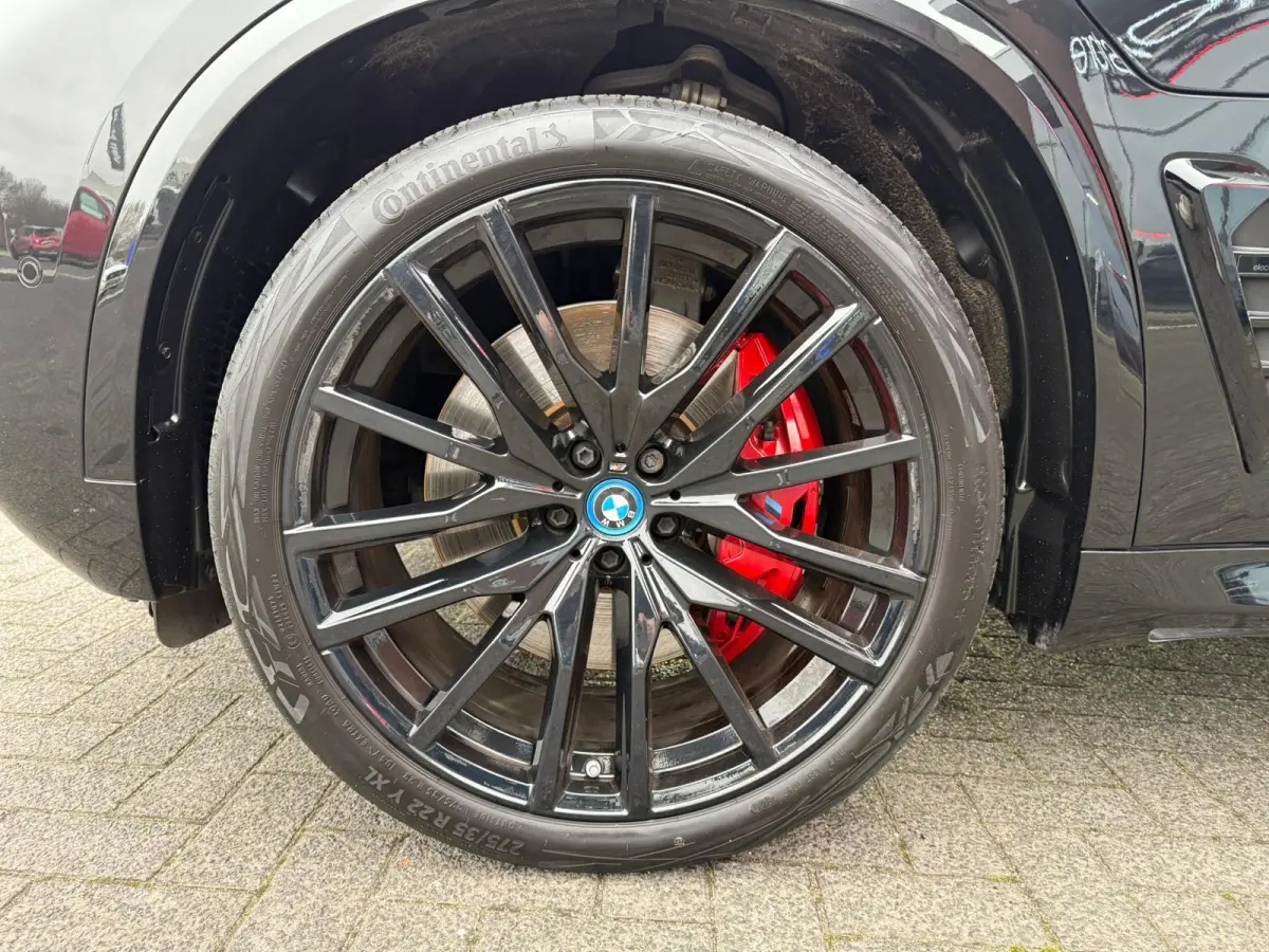 XDrive50e Launch Edition M-Pakket