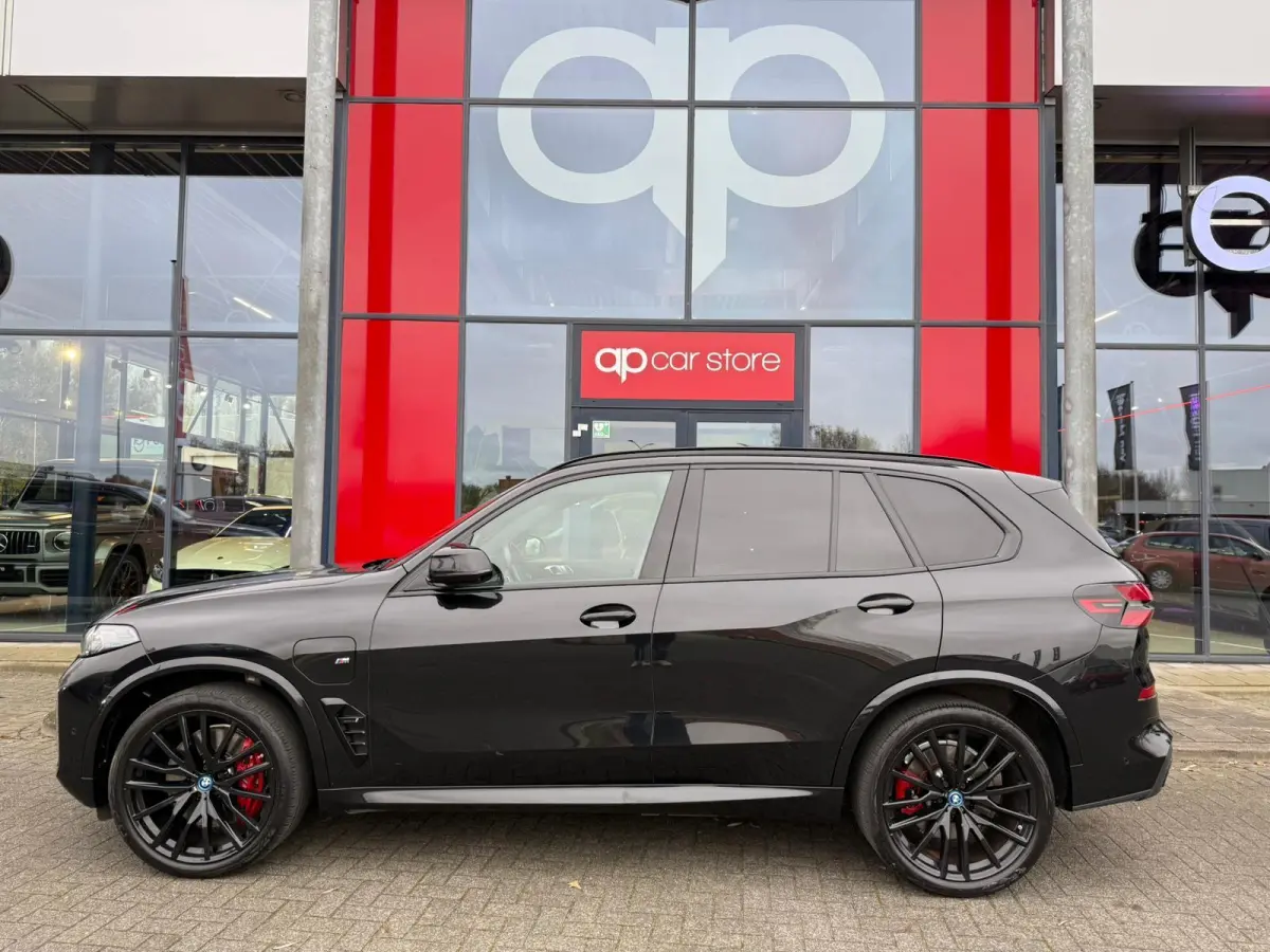 XDrive50e Launch Edition M-Pakket