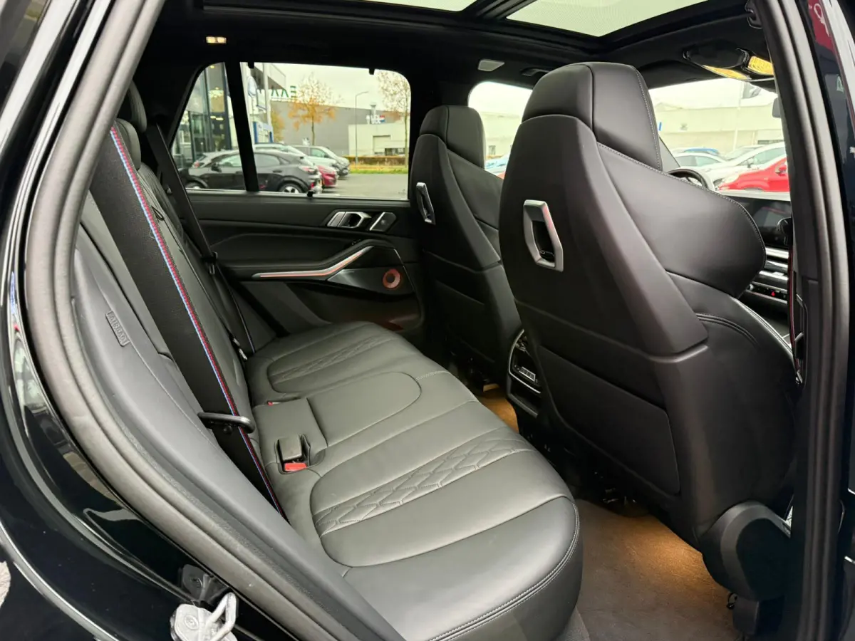 XDrive50e Launch Edition M-Pakket