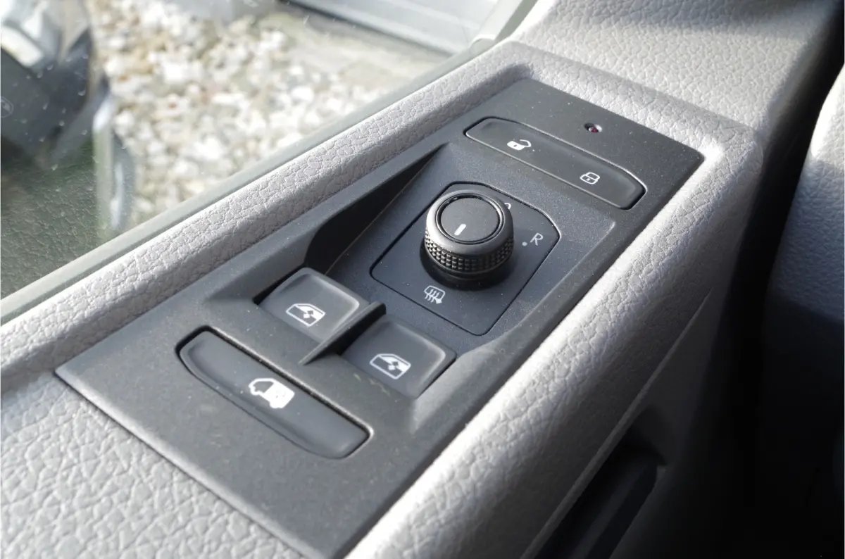 2.0 TDI L1H1 28 > 150pk/cruise control/3zit/bluetooth/7803