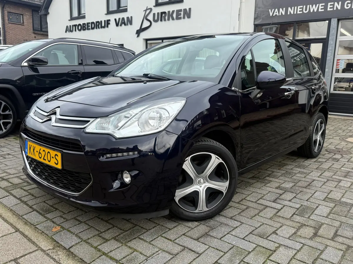 1.0 PureTech Feel Edition, Navigatie,Climate control,Cruise control,Isofix