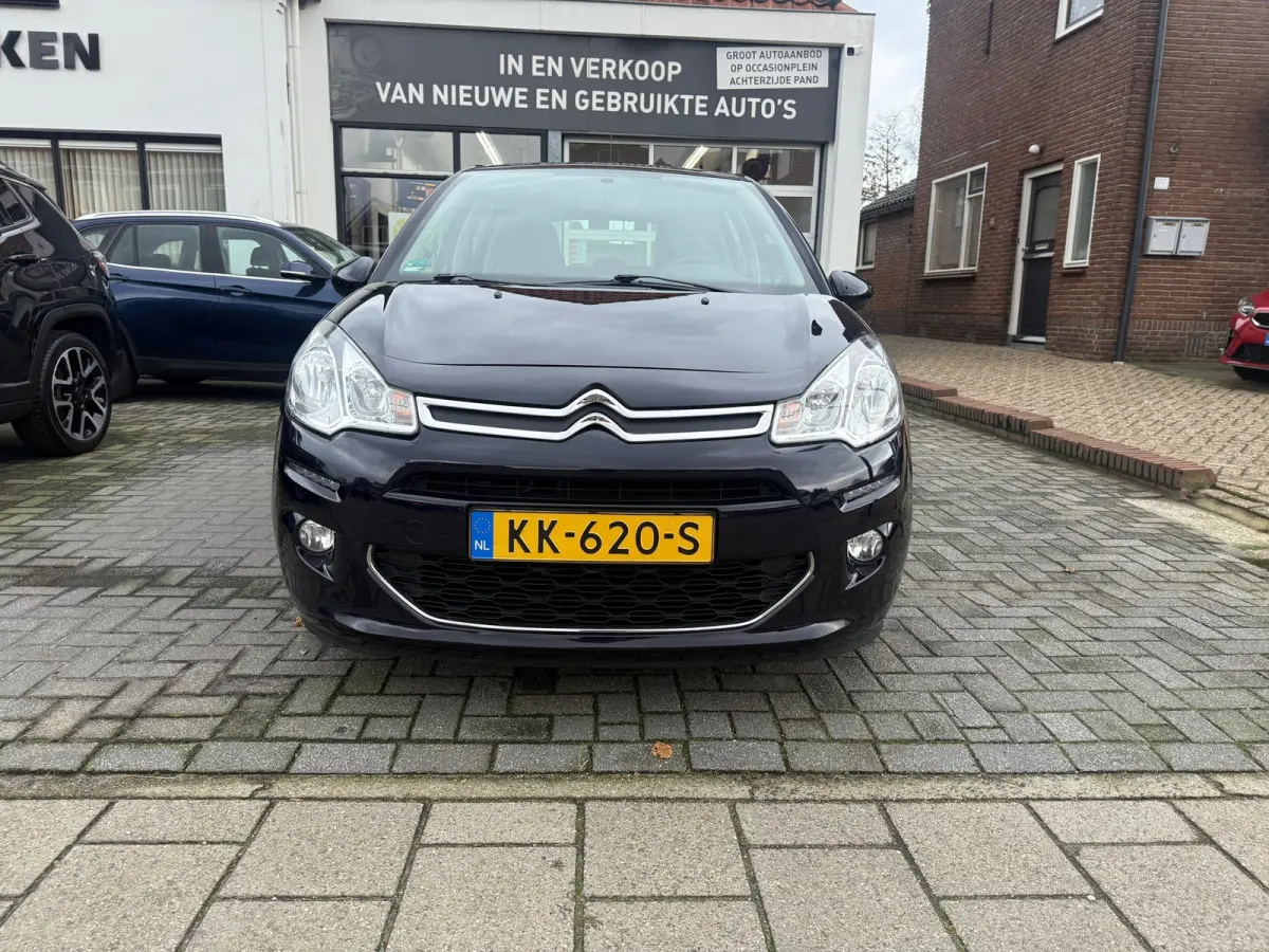 1.0 PureTech Feel Edition, Navigatie,Climate control,Cruise control,Isofix