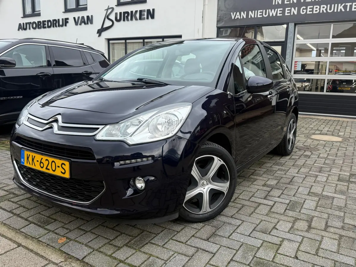 1.0 PureTech Feel Edition, Navigatie,Climate control,Cruise control,Isofix