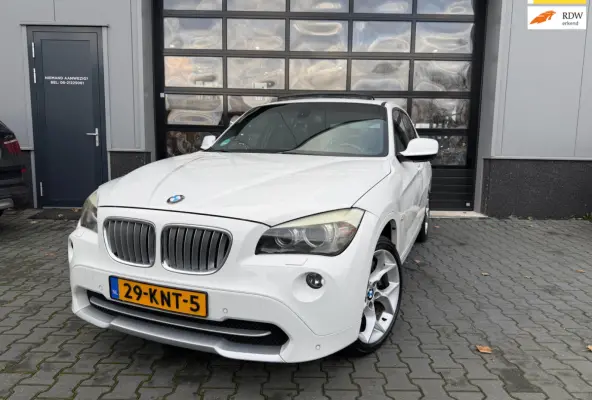 XDrive28i Executive 3.0 NIEUWSTAAT pano leer