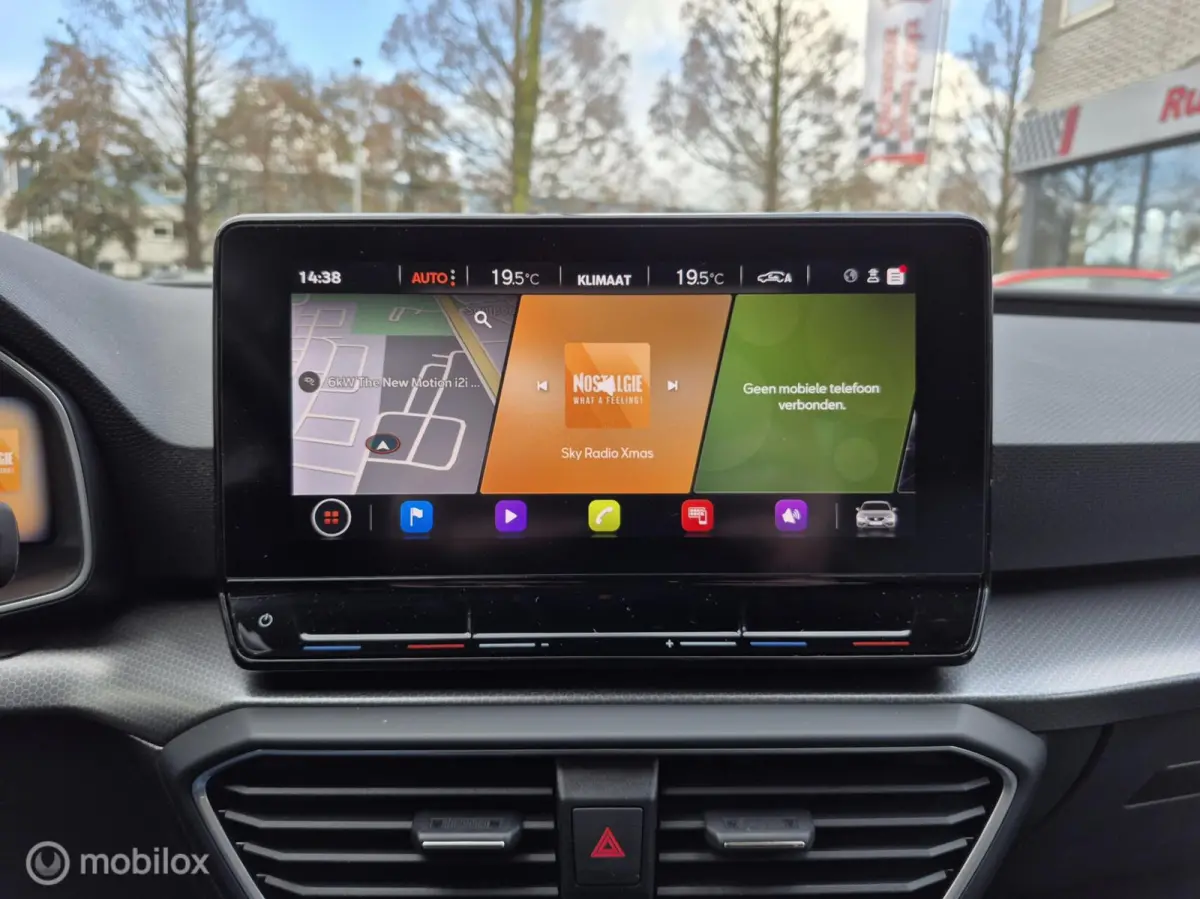 1.0 TSI STYLE BUSINESS INTENSE • CAMERA • CARPLAY •