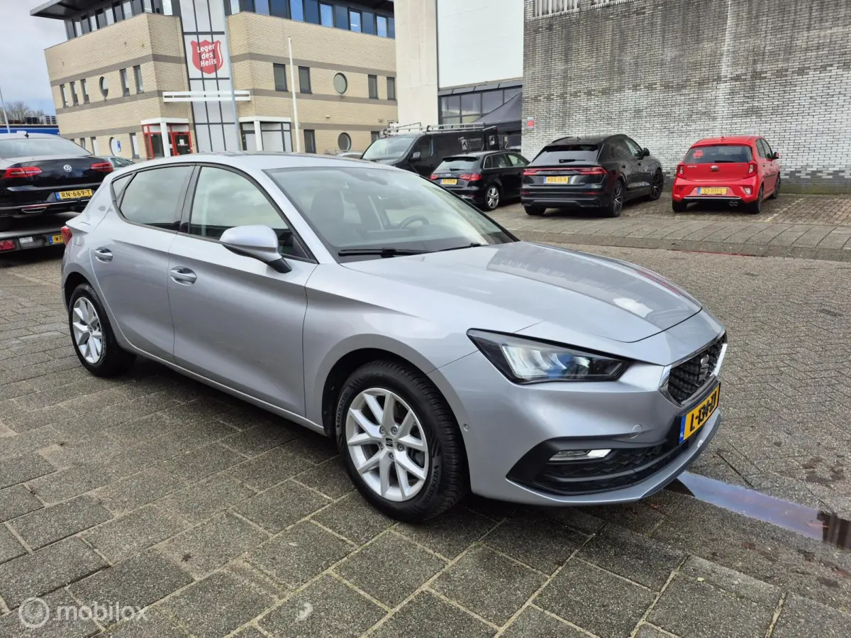 1.0 TSI STYLE BUSINESS INTENSE • CAMERA • CARPLAY •