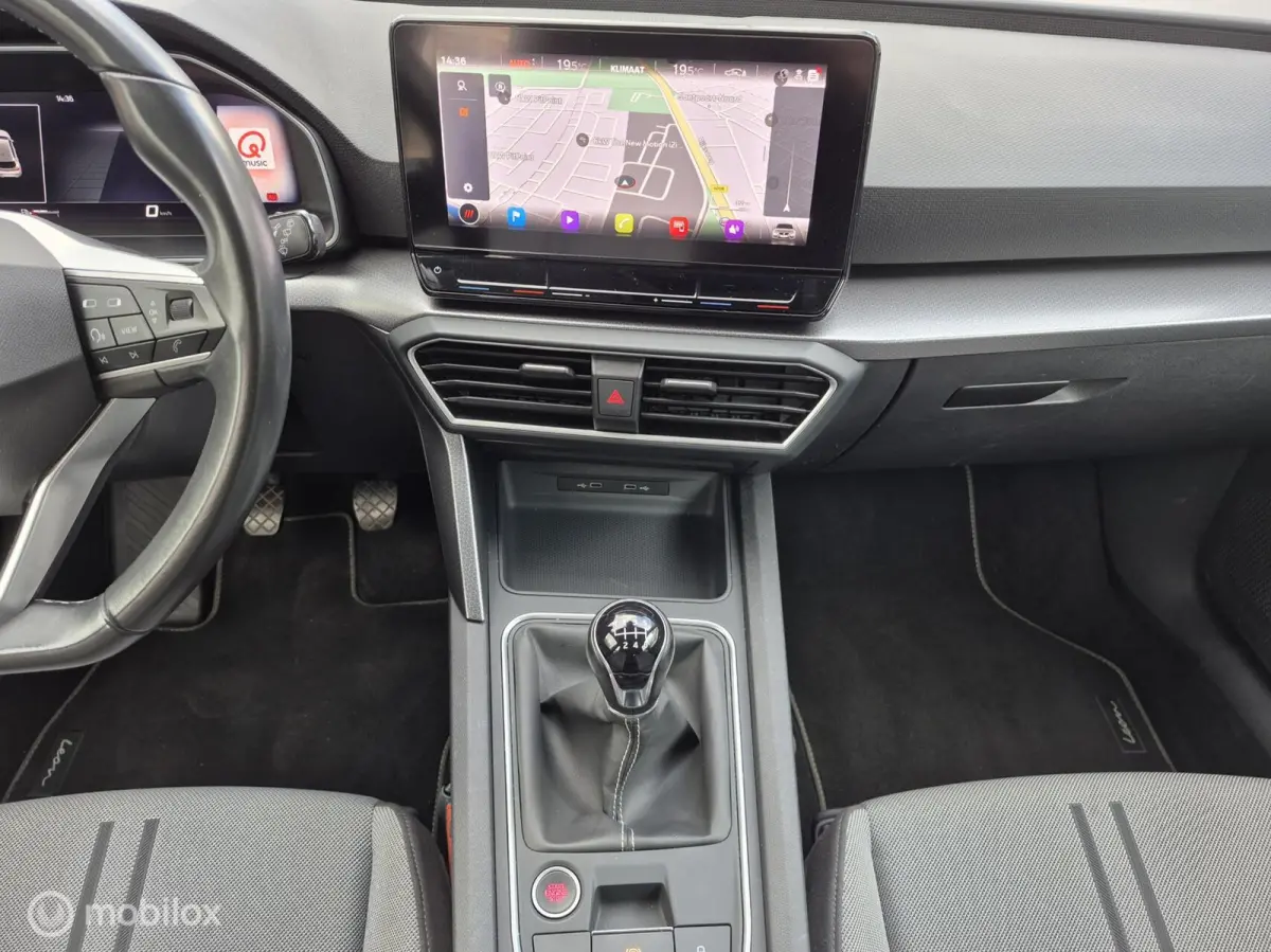1.0 TSI STYLE BUSINESS INTENSE • CAMERA • CARPLAY •