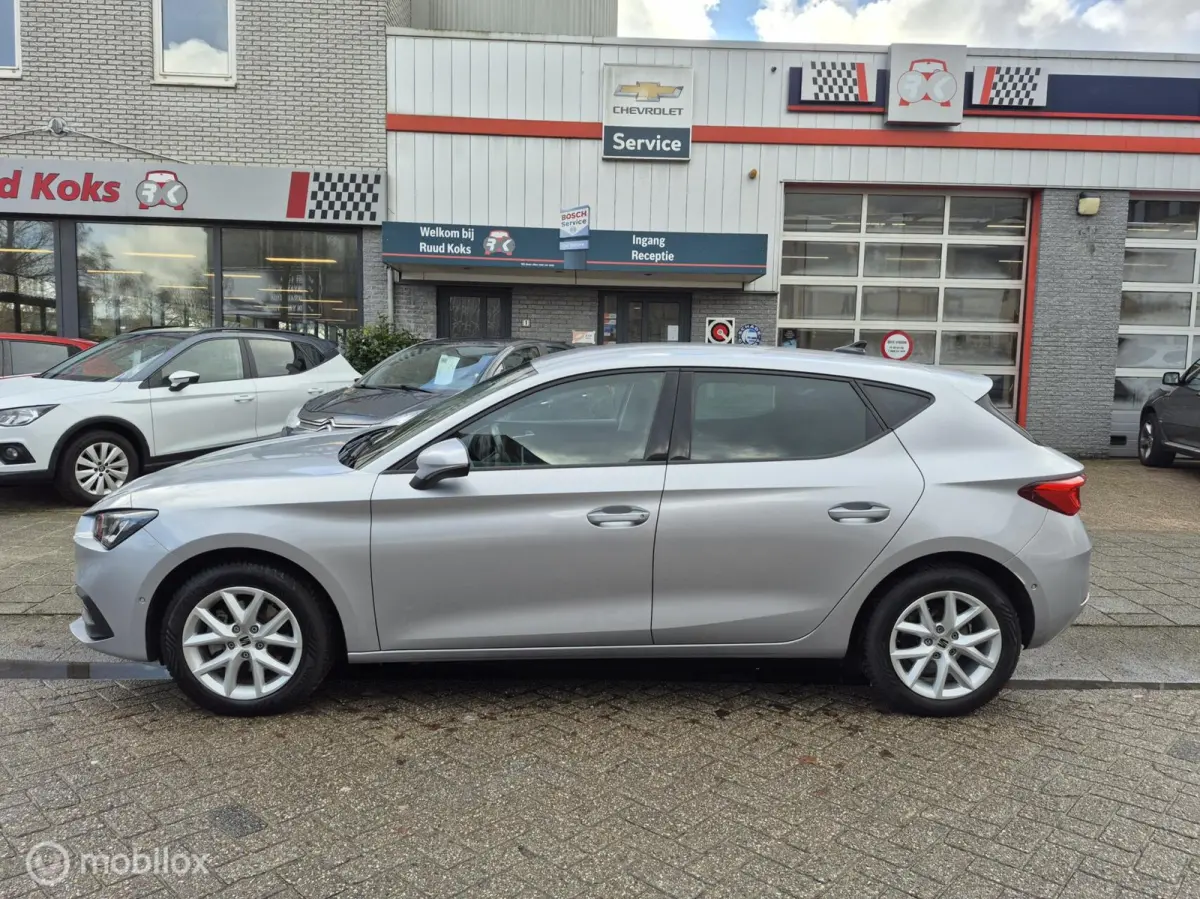 1.0 TSI STYLE BUSINESS INTENSE • CAMERA • CARPLAY •
