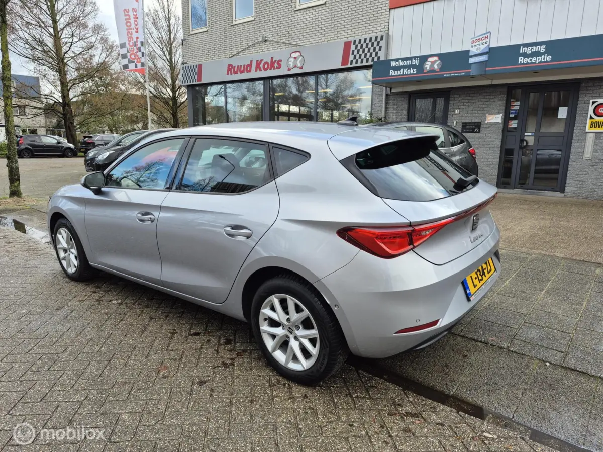 1.0 TSI STYLE BUSINESS INTENSE • CAMERA • CARPLAY •