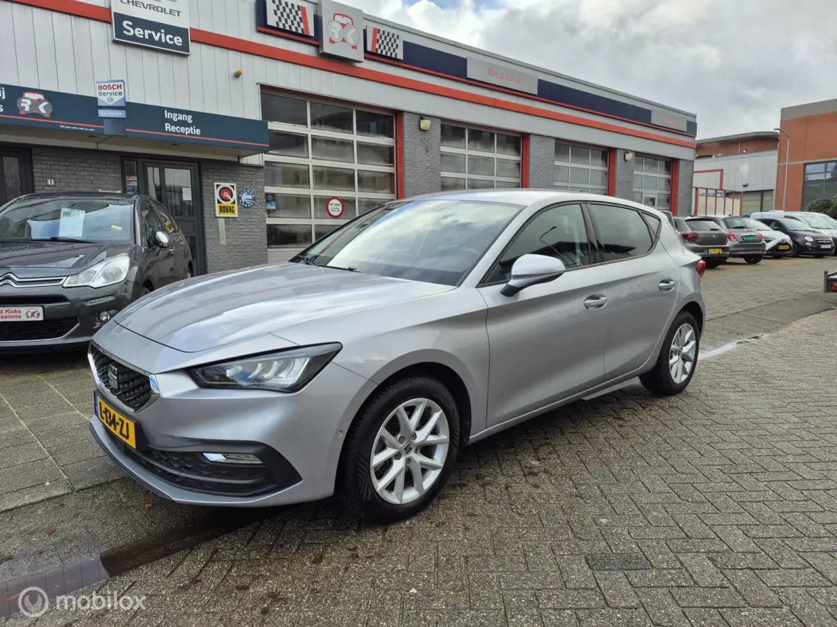 1.0 TSI STYLE BUSINESS INTENSE • CAMERA • CARPLAY •