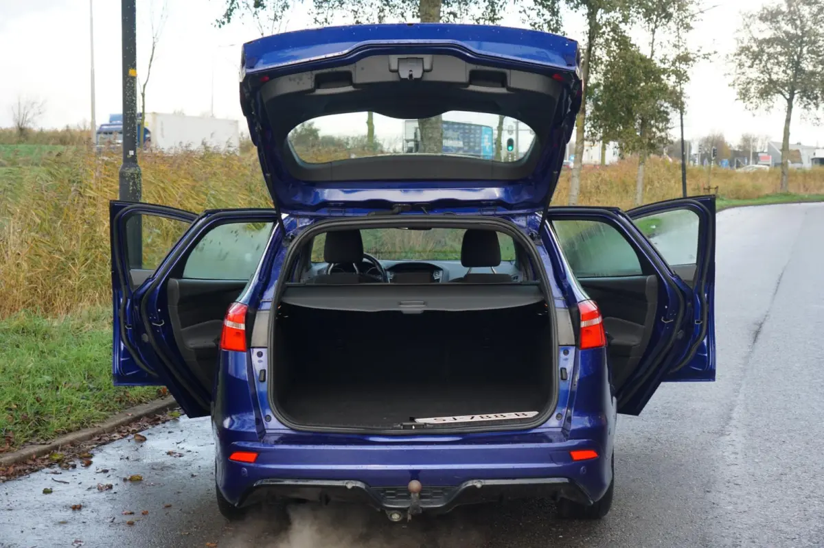 1.0 Ecoboost 125pk ST-Line - Deep Impact Blue - Carplay/360 camera/Nav