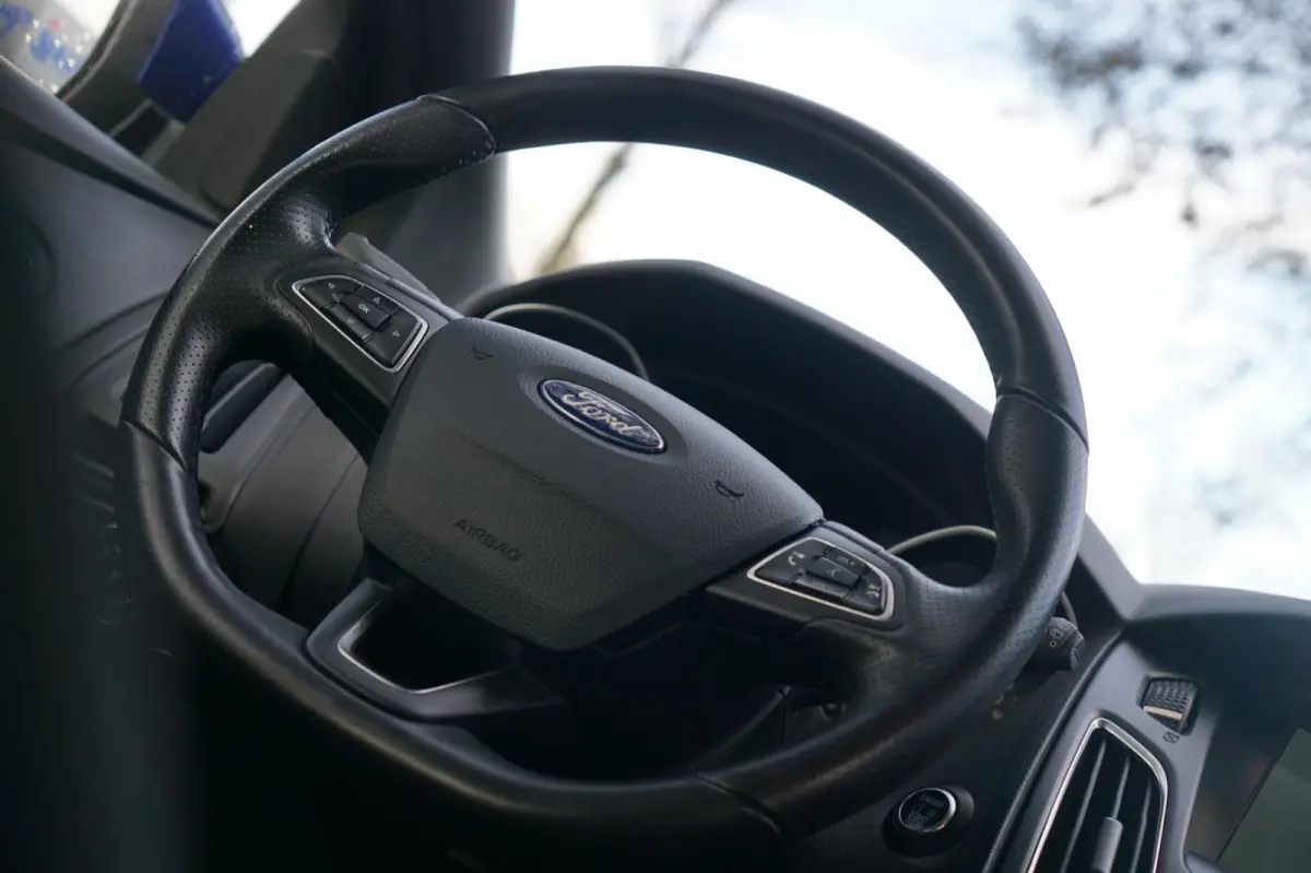 1.0 Ecoboost 125pk ST-Line - Deep Impact Blue - Carplay/360 camera/Nav