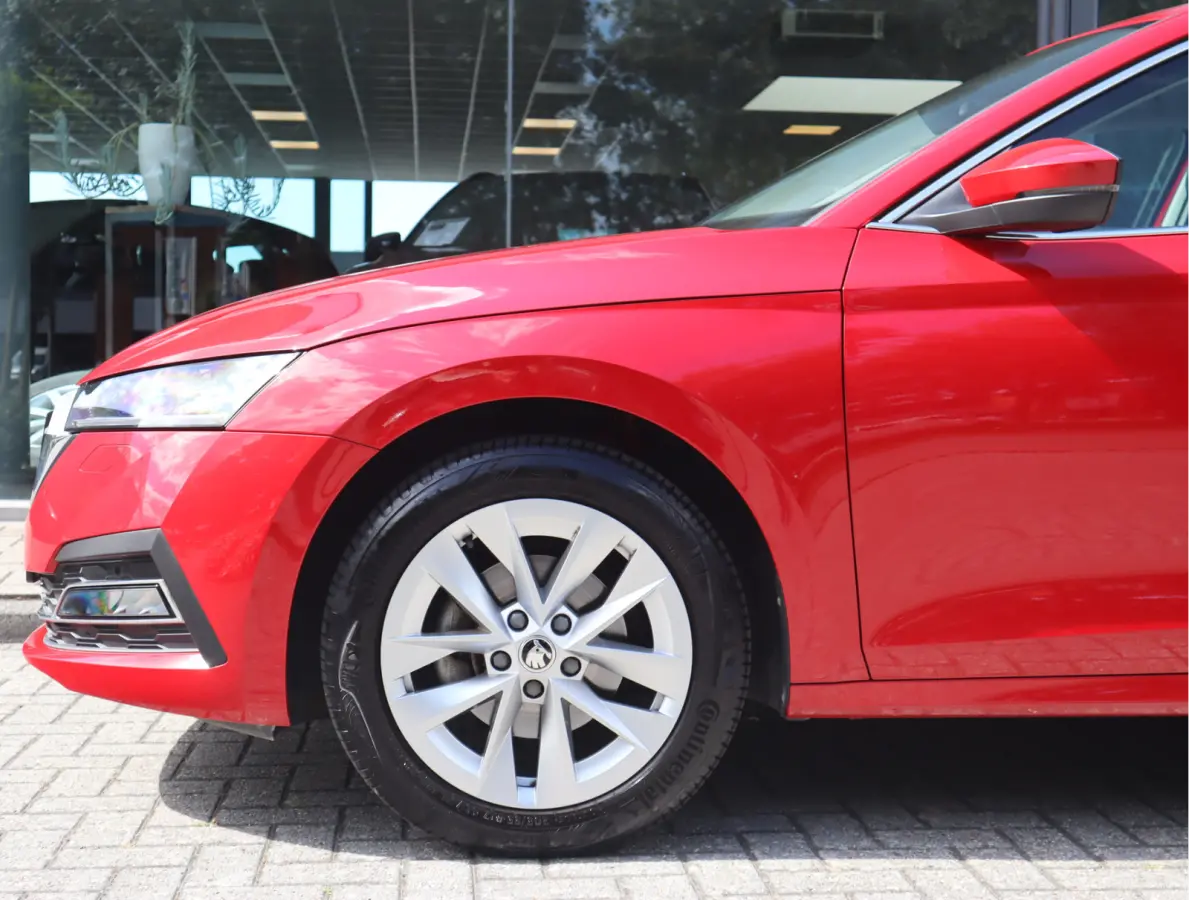 1.0 TSI Business Edition Navi / Climate / Stoelverw / Btw auto