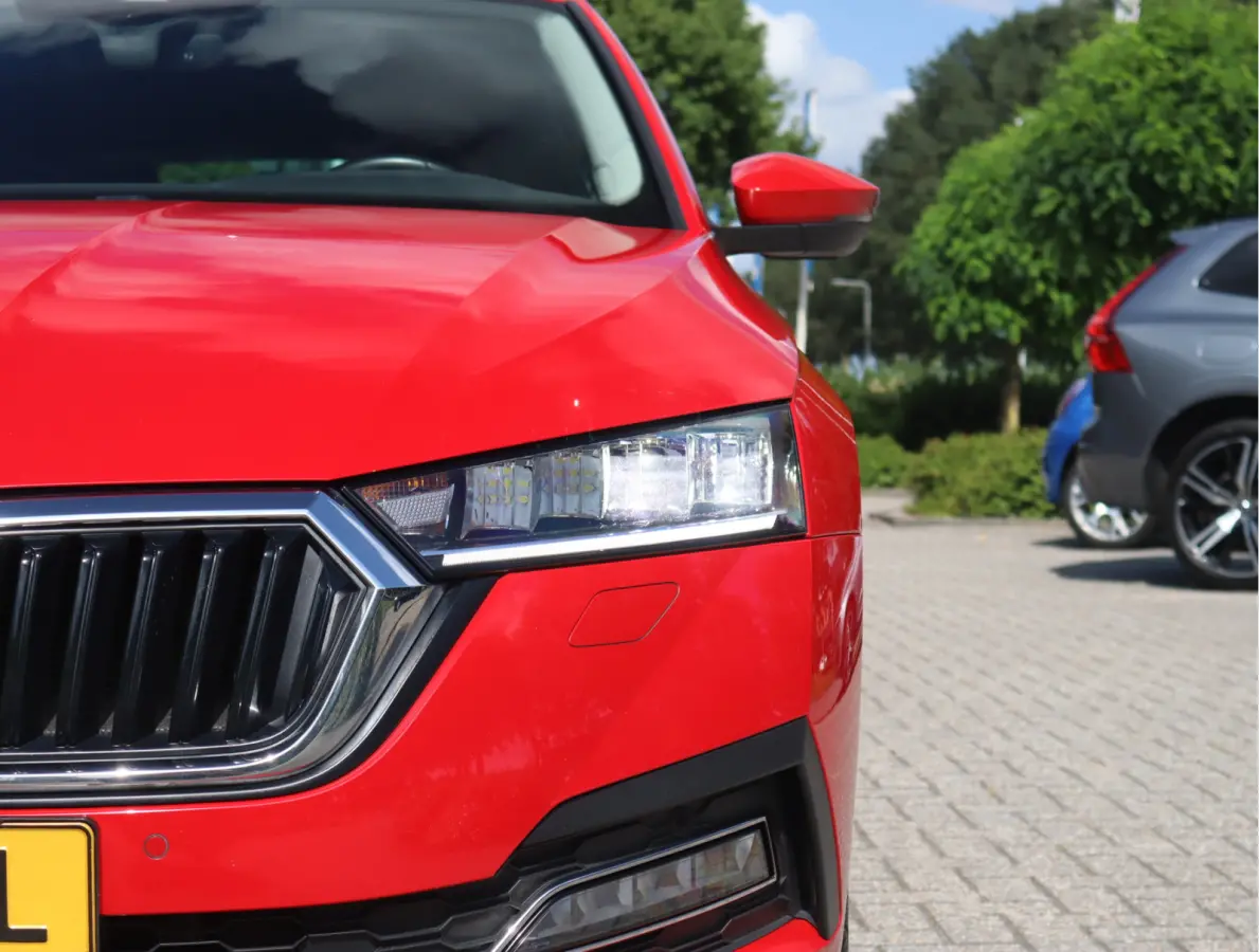 1.0 TSI Business Edition Navi / Climate / Stoelverw / Btw auto