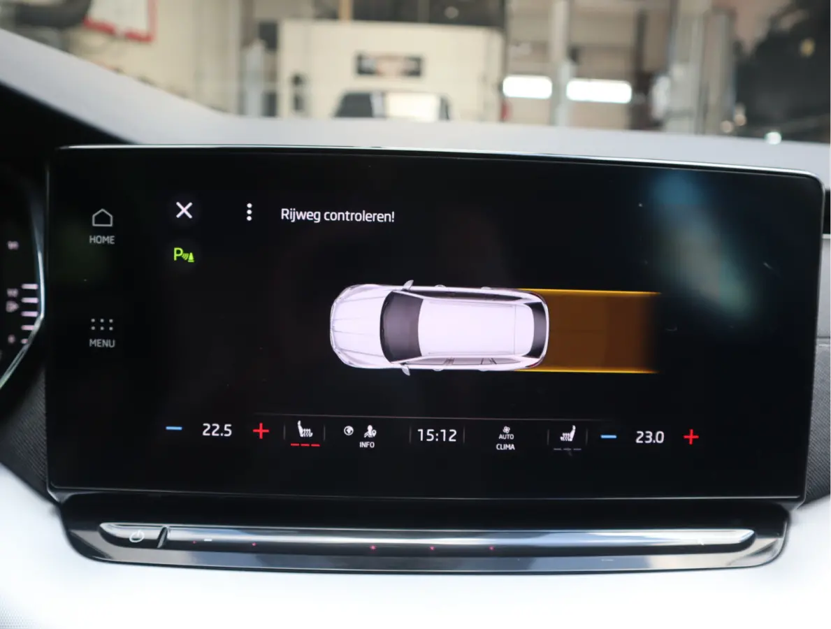 1.0 TSI Business Edition Navi / Climate / Stoelverw / Btw auto
