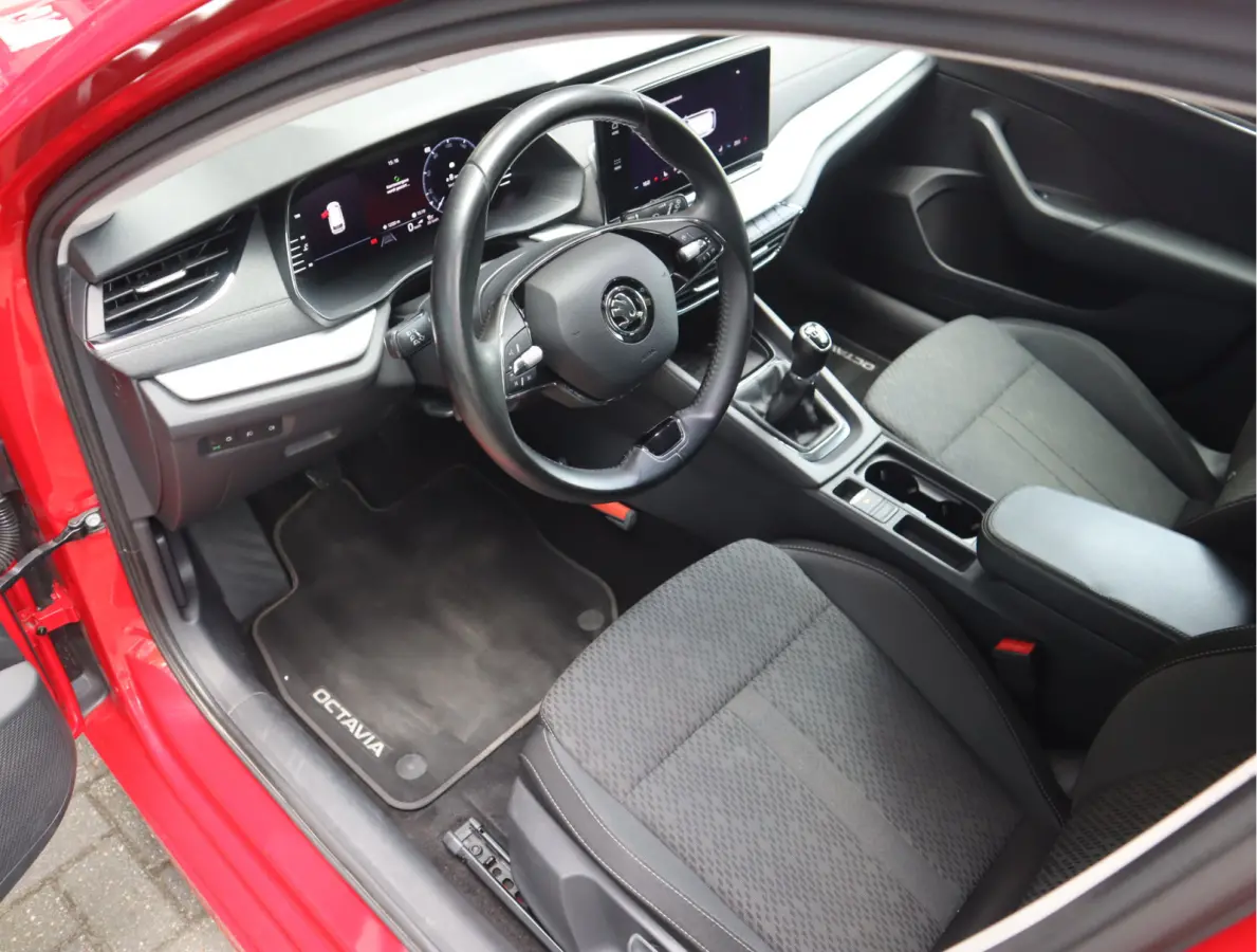 1.0 TSI Business Edition Navi / Climate / Stoelverw / Btw auto