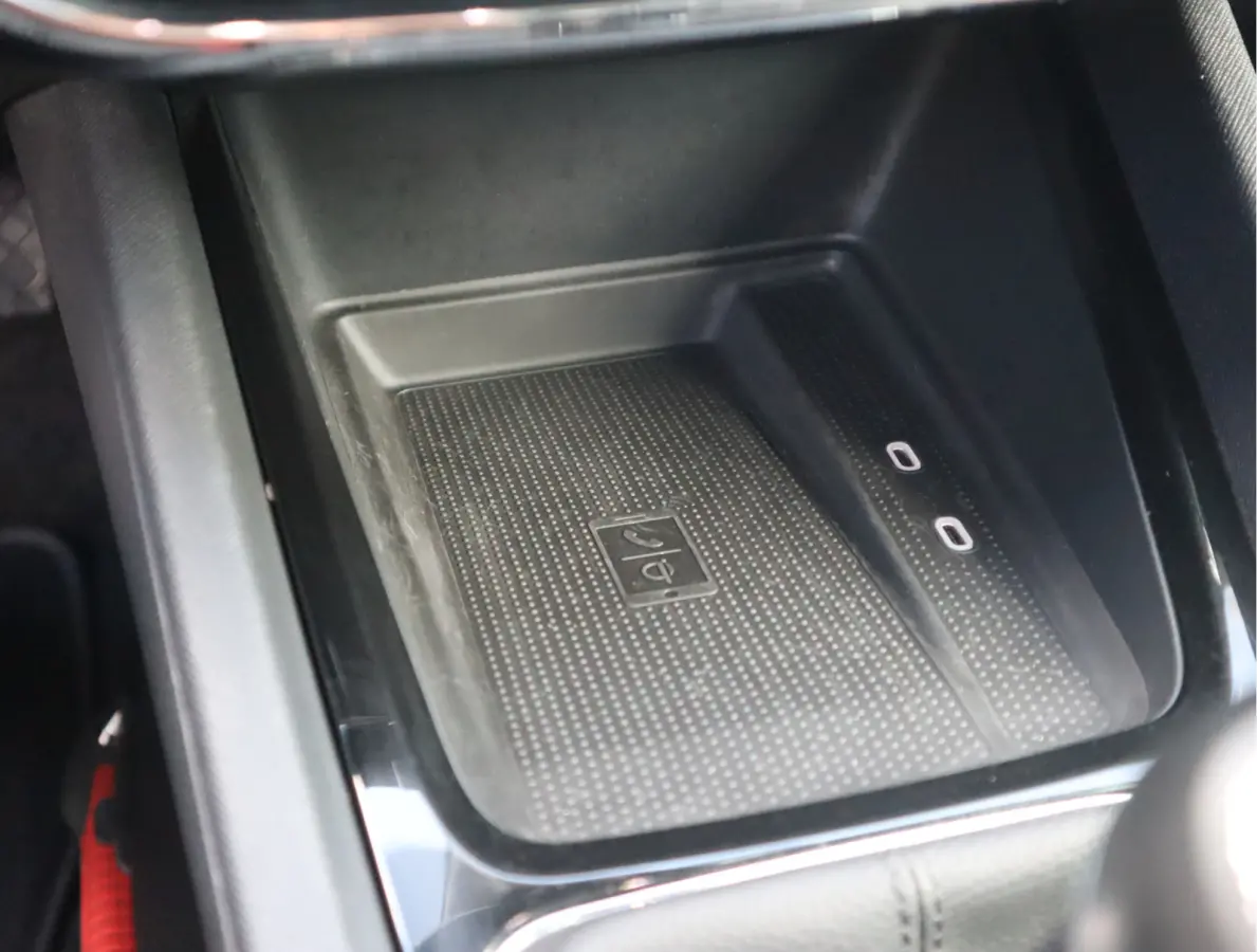 1.0 TSI Business Edition Navi / Climate / Stoelverw / Btw auto