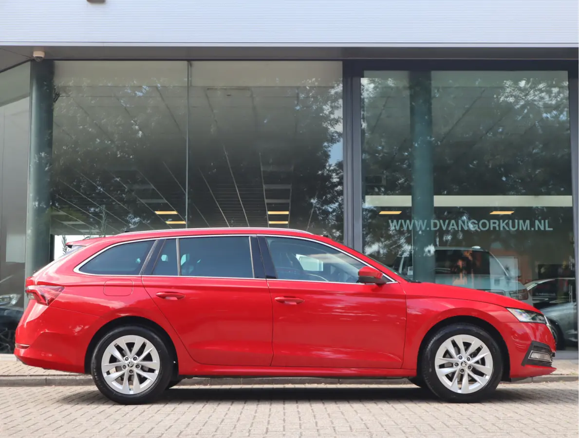 1.0 TSI Business Edition Navi / Climate / Stoelverw / Btw auto