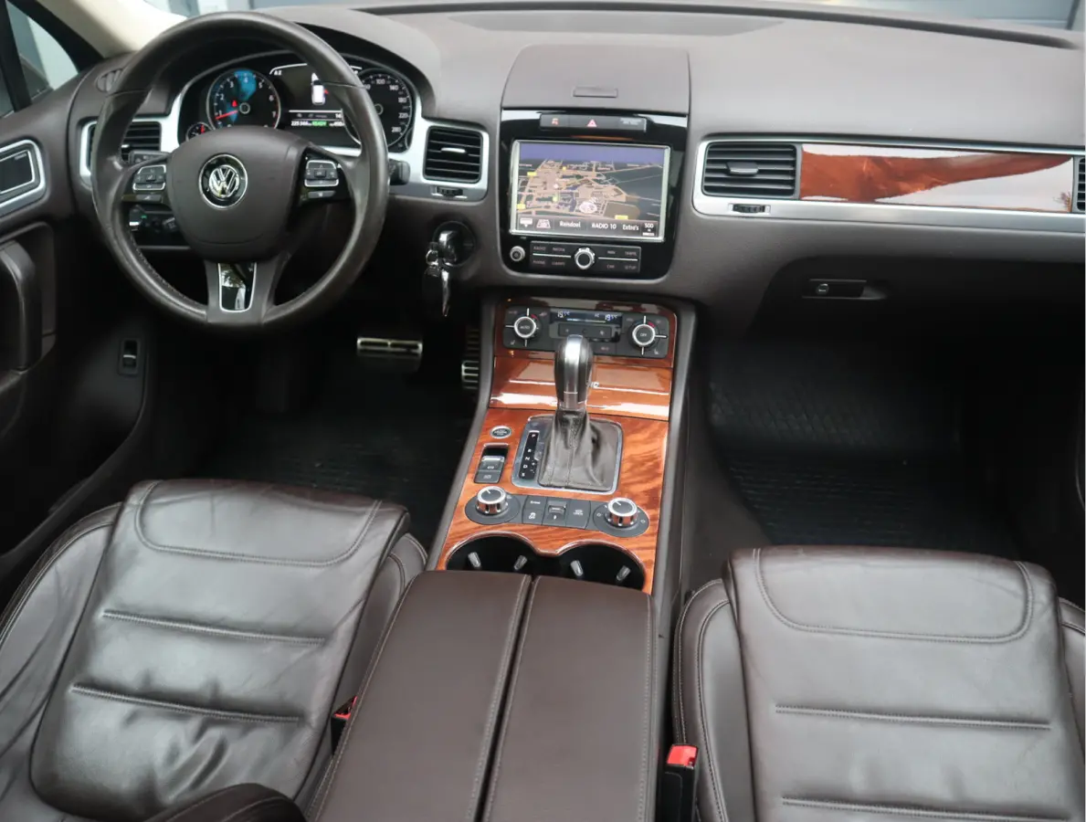 3.0 TSI Hybrid Highline Navi  /Leder / Luchtvering / Volledig onderhouden / Keurige auto