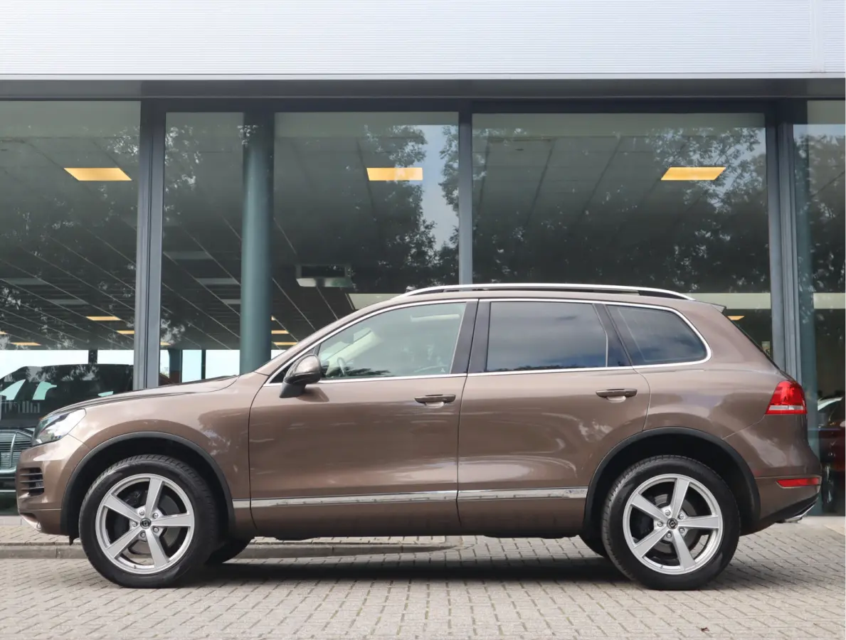 3.0 TSI Hybrid Highline Navi  /Leder / Luchtvering / Volledig onderhouden / Keurige auto