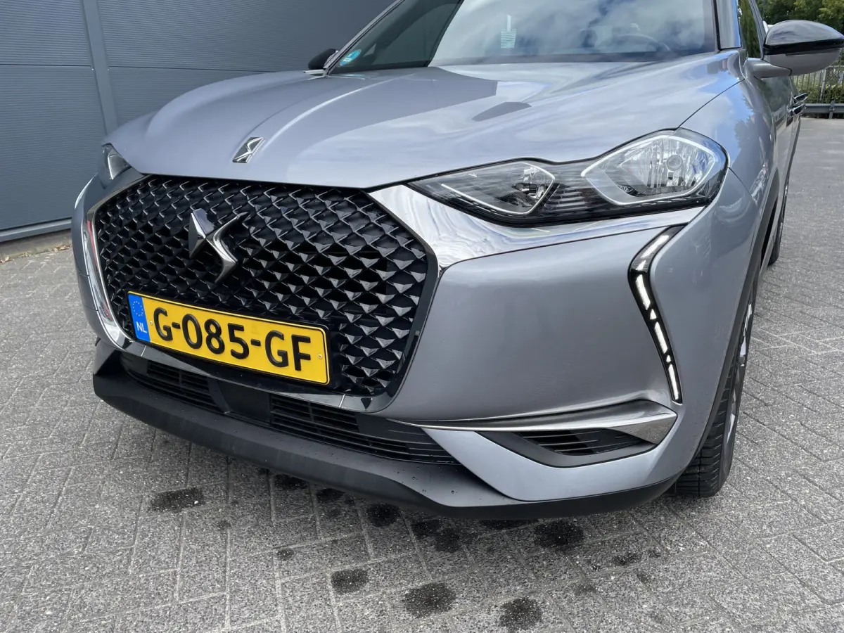 100pk Business (Navigatie - Automatische Airco - 17" incl 4S - Apple Carplay - Parkeersensoren)