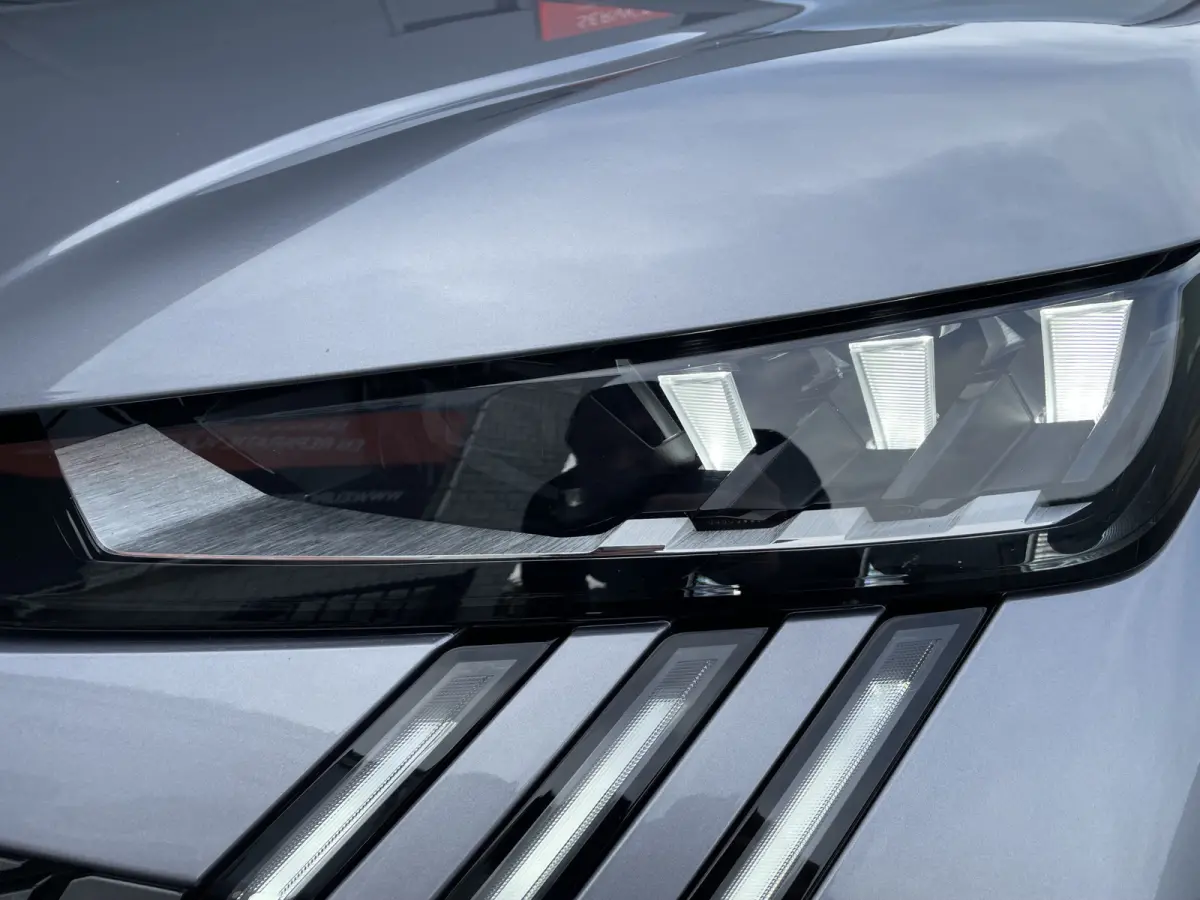 136pk Hybrid GT First Edition (Elektrische Klep - Stoel-/- stuurverwarming - Adaptieve Cruise Controle - Camera - Keyless Entry - LED Matrix - Automatische Airco)