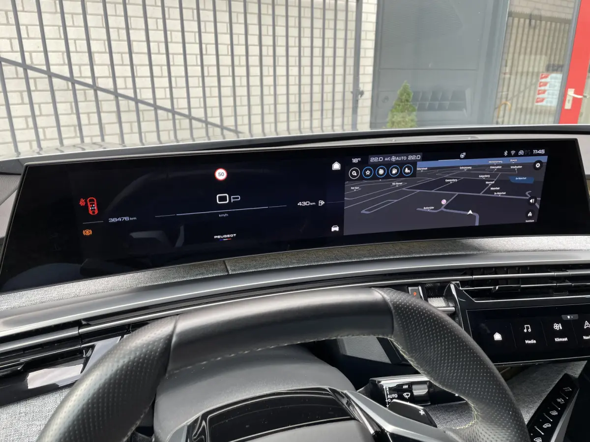 136pk Hybrid GT First Edition (Elektrische Klep - Stoel-/- stuurverwarming - Adaptieve Cruise Controle - Camera - Keyless Entry - LED Matrix - Automatische Airco)