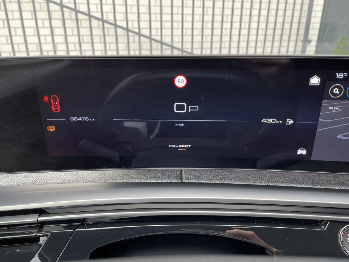 136pk Hybrid GT First Edition (Elektrische Klep - Stoel-/- stuurverwarming - Adaptieve Cruise Controle - Camera - Keyless Entry - LED Matrix - Automatische Airco)