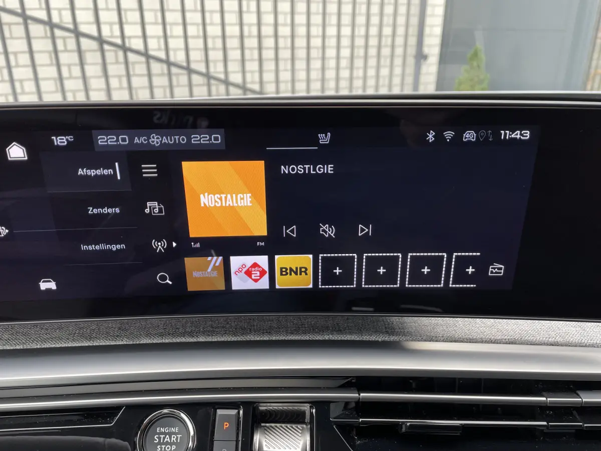 136pk Hybrid GT First Edition (Elektrische Klep - Stoel-/- stuurverwarming - Adaptieve Cruise Controle - Camera - Keyless Entry - LED Matrix - Automatische Airco)