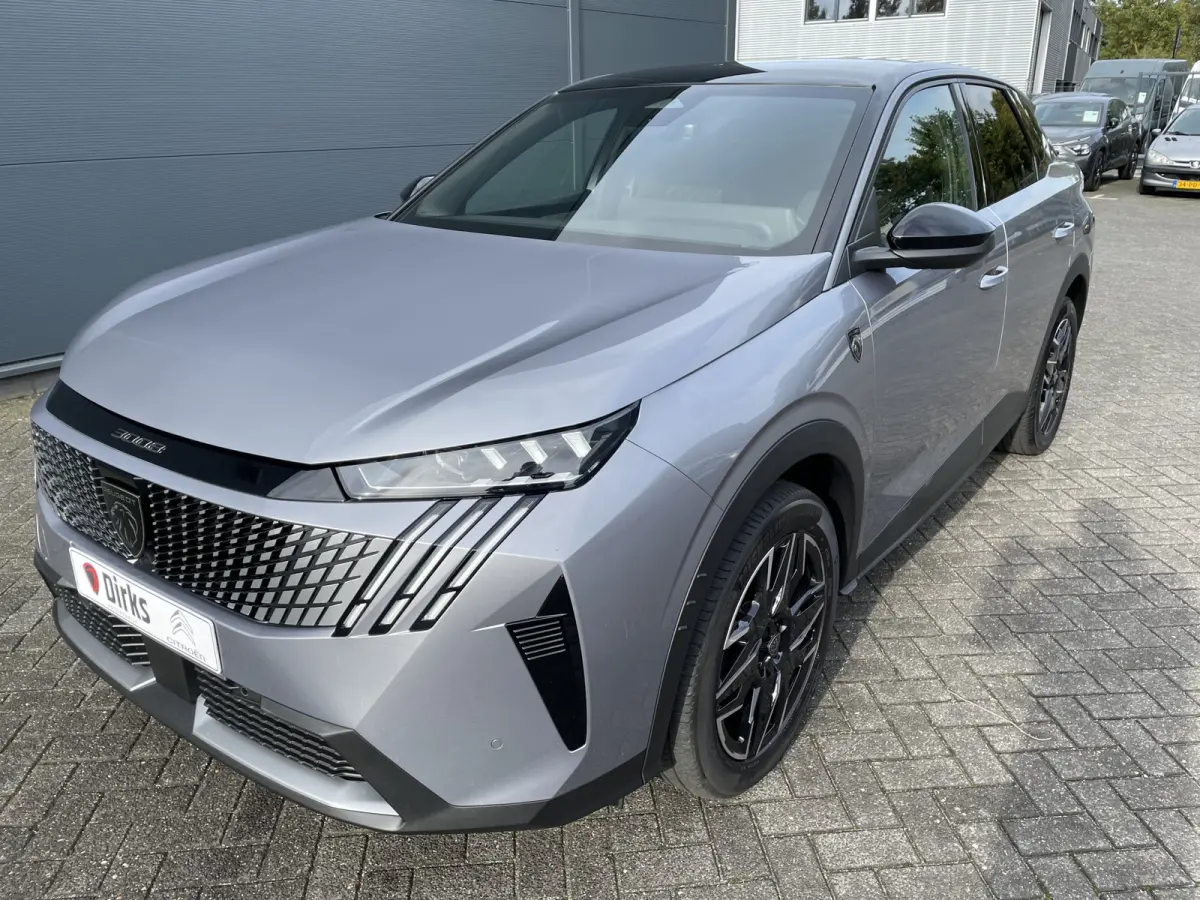 136pk Hybrid GT First Edition (Elektrische Klep - Stoel-/- stuurverwarming - Adaptieve Cruise Controle - Camera - Keyless Entry - LED Matrix - Automatische Airco)