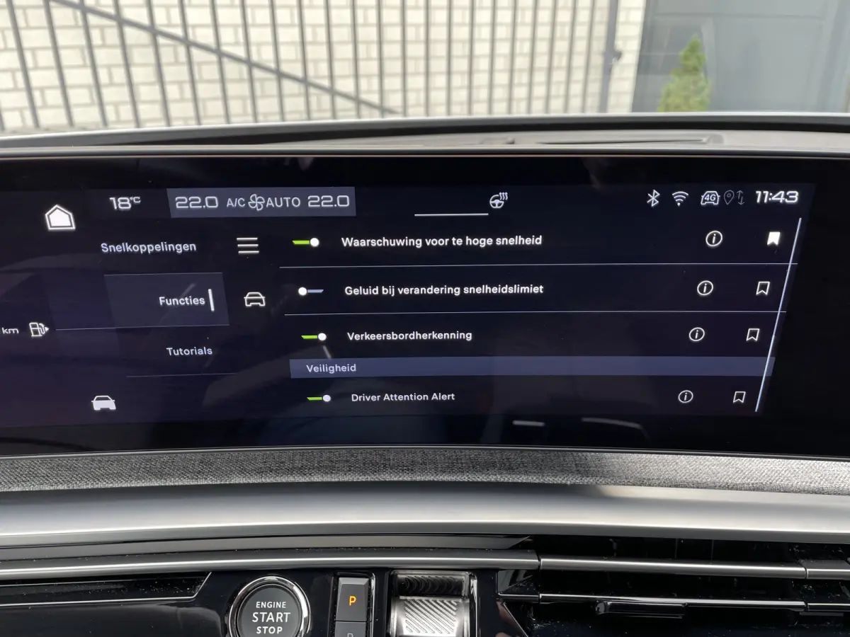 136pk Hybrid GT First Edition (Elektrische Klep - Stoel-/- stuurverwarming - Adaptieve Cruise Controle - Camera - Keyless Entry - LED Matrix - Automatische Airco)