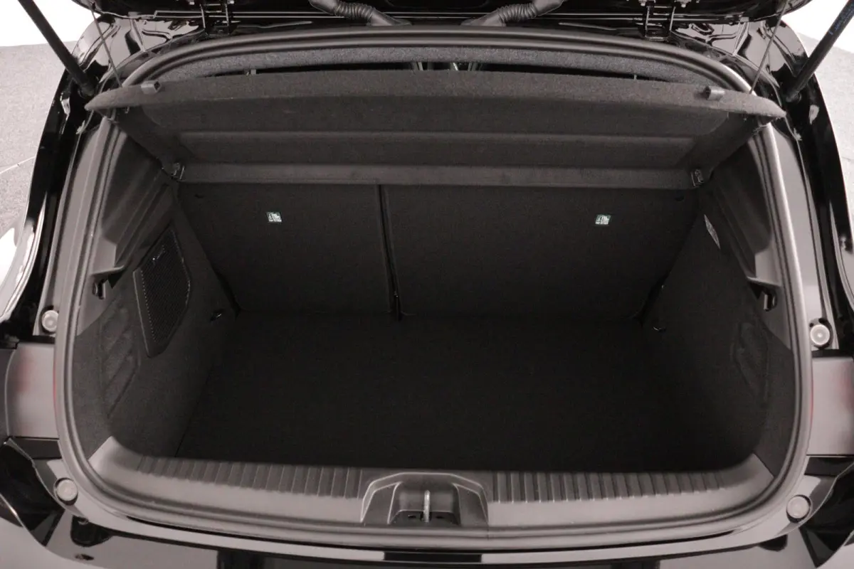 1.6 HEV Instyle | 360° Camera | Adaptive Cruise Control | Apple Carplay/Android Auto | BOSE Audio | Climate Control | Navigatie | Stoel- en Stuurverwarming