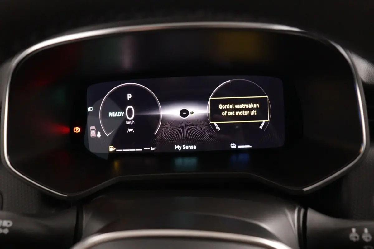 1.6 HEV Instyle | 360° Camera | Adaptive Cruise Control | Apple Carplay/Android Auto | BOSE Audio | Climate Control | Navigatie | Stoel- en Stuurverwarming