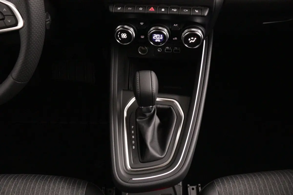 1.6 HEV Instyle | 360° Camera | Adaptive Cruise Control | Apple Carplay/Android Auto | BOSE Audio | Climate Control | Navigatie | Stoel- en Stuurverwarming