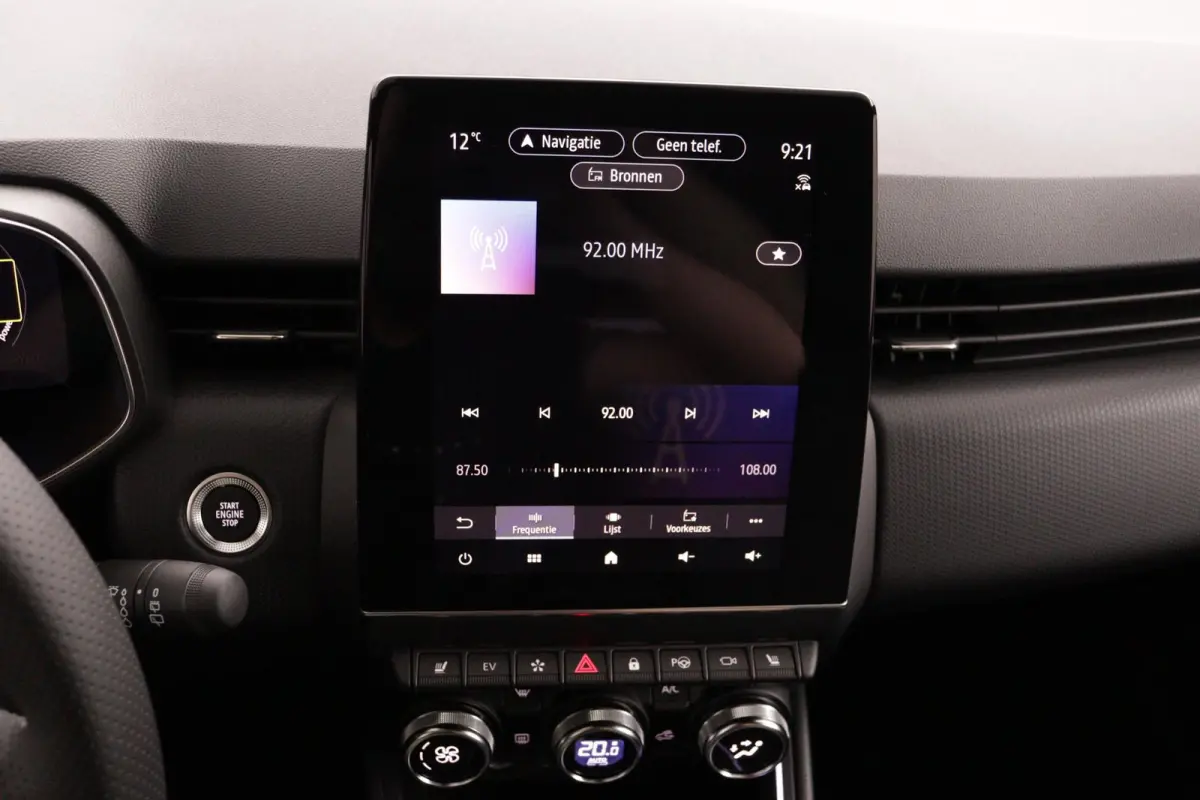 1.6 HEV Instyle | 360° Camera | Adaptive Cruise Control | Apple Carplay/Android Auto | BOSE Audio | Climate Control | Navigatie | Stoel- en Stuurverwarming