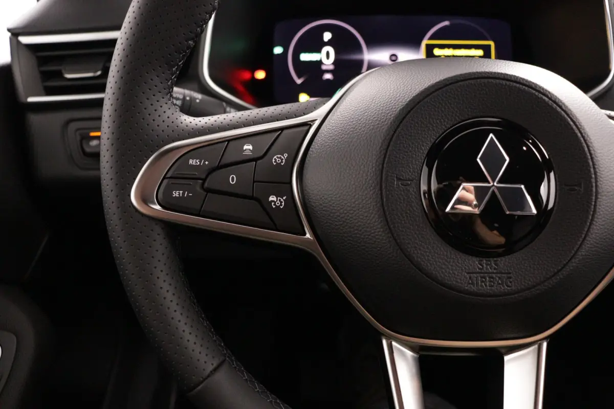 1.6 HEV Instyle | 360° Camera | Adaptive Cruise Control | Apple Carplay/Android Auto | BOSE Audio | Climate Control | Navigatie | Stoel- en Stuurverwarming