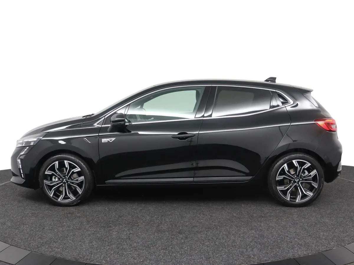 1.6 HEV Instyle | 360° Camera | Adaptive Cruise Control | Apple Carplay/Android Auto | BOSE Audio | Climate Control | Navigatie | Stoel- en Stuurverwarming